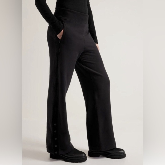 ATHLETA Retroplush Velvet Straight Leg Pant Black Tall fit - Picture 1 of 10